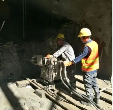 明光水下抗分散灌浆料特点 水下不分散注浆料介绍